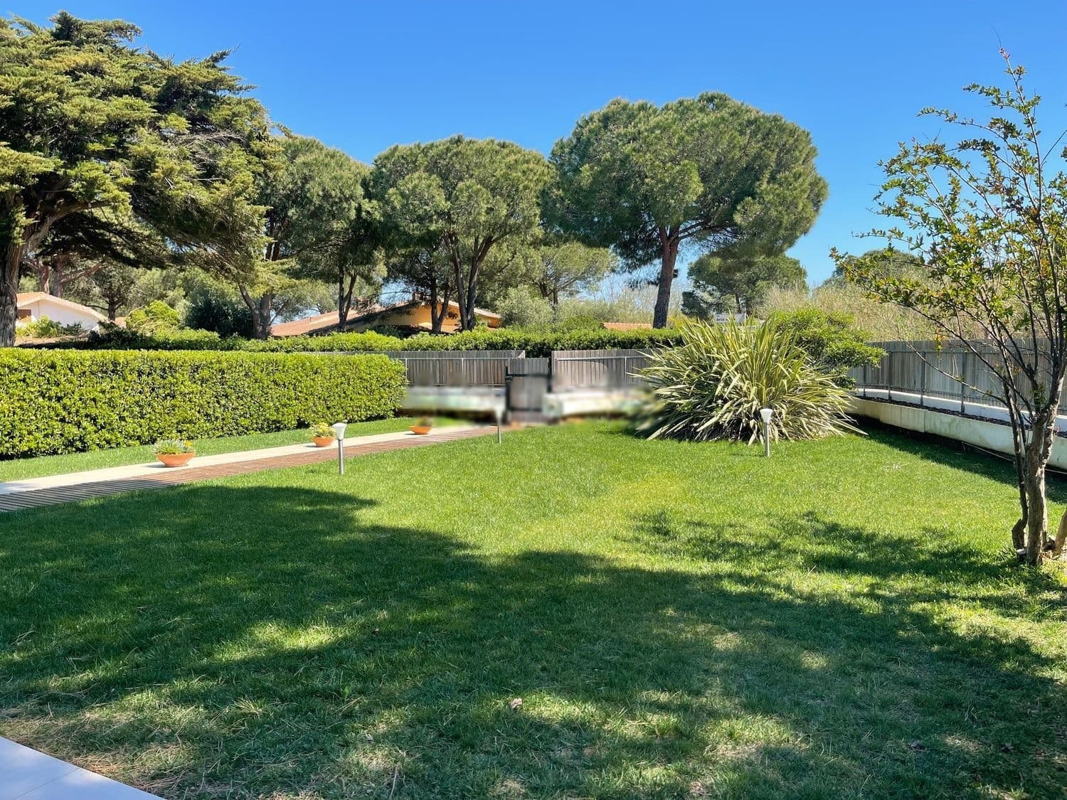 Villa indipendente alla Giannella, a 150 metri dal mare — Giardino 4