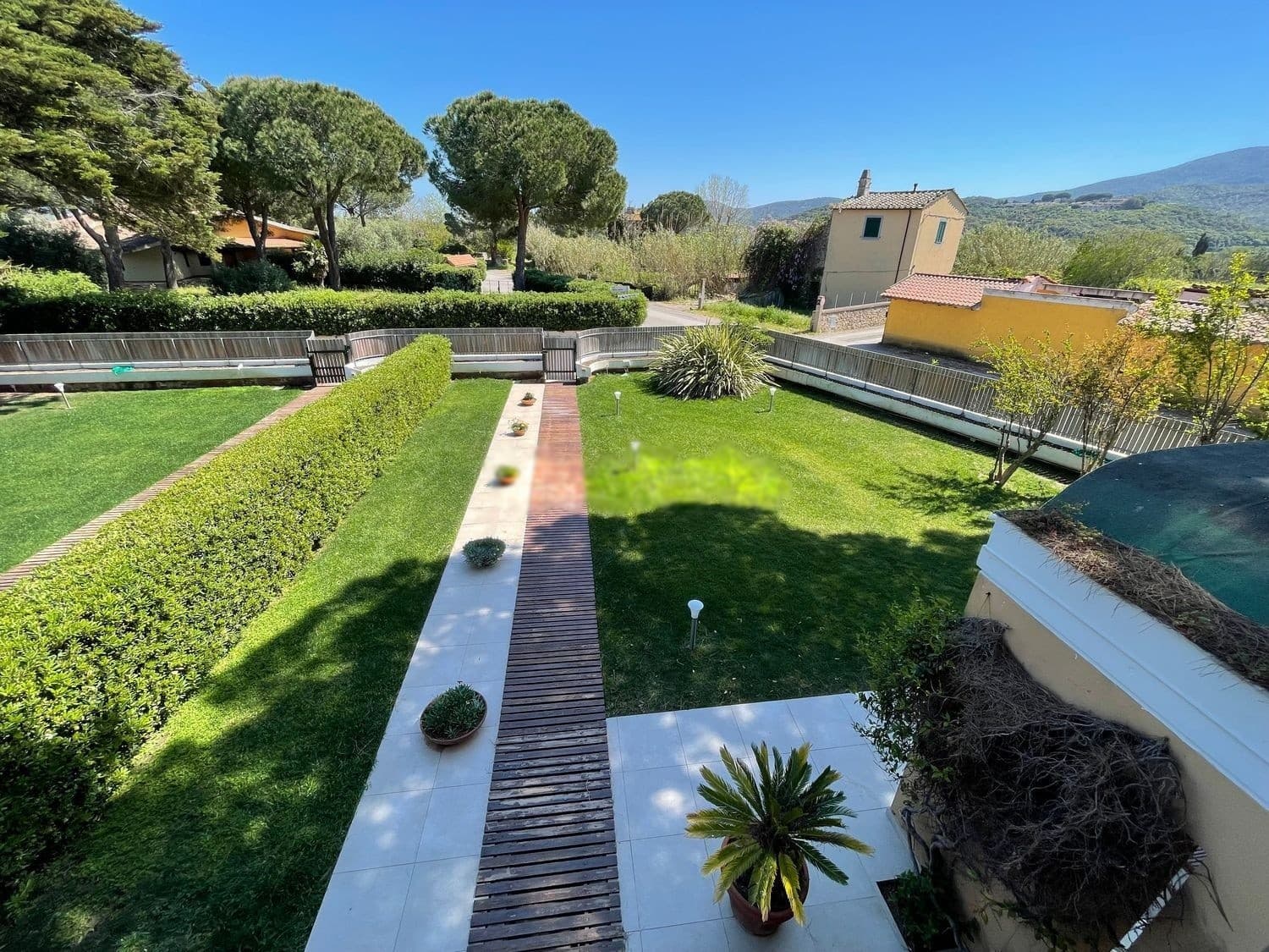 Villa indipendente alla Giannella, a 150 metri dal mare — Giardino 6