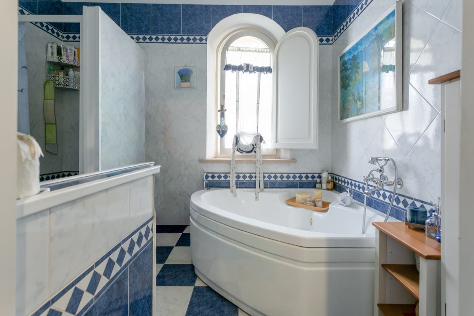 Villa con dependance, piscina e parco privato — Bagni 1