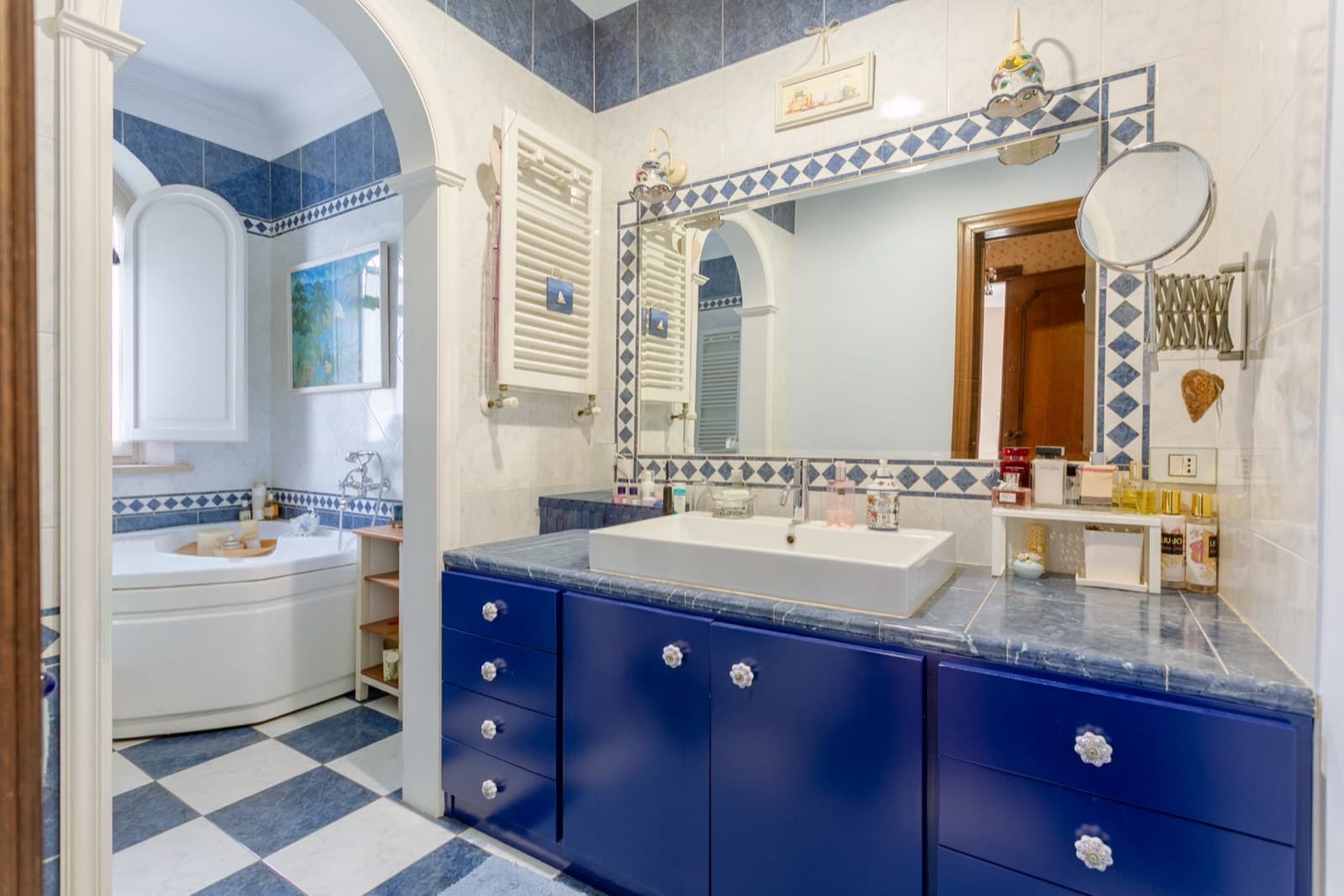 Villa con dependance, piscina e parco privato — Bagni 3