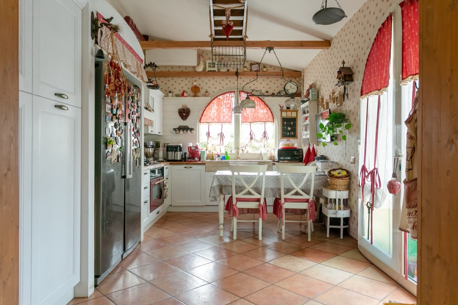Villa con dependance, piscina e parco privato — Cucina 1