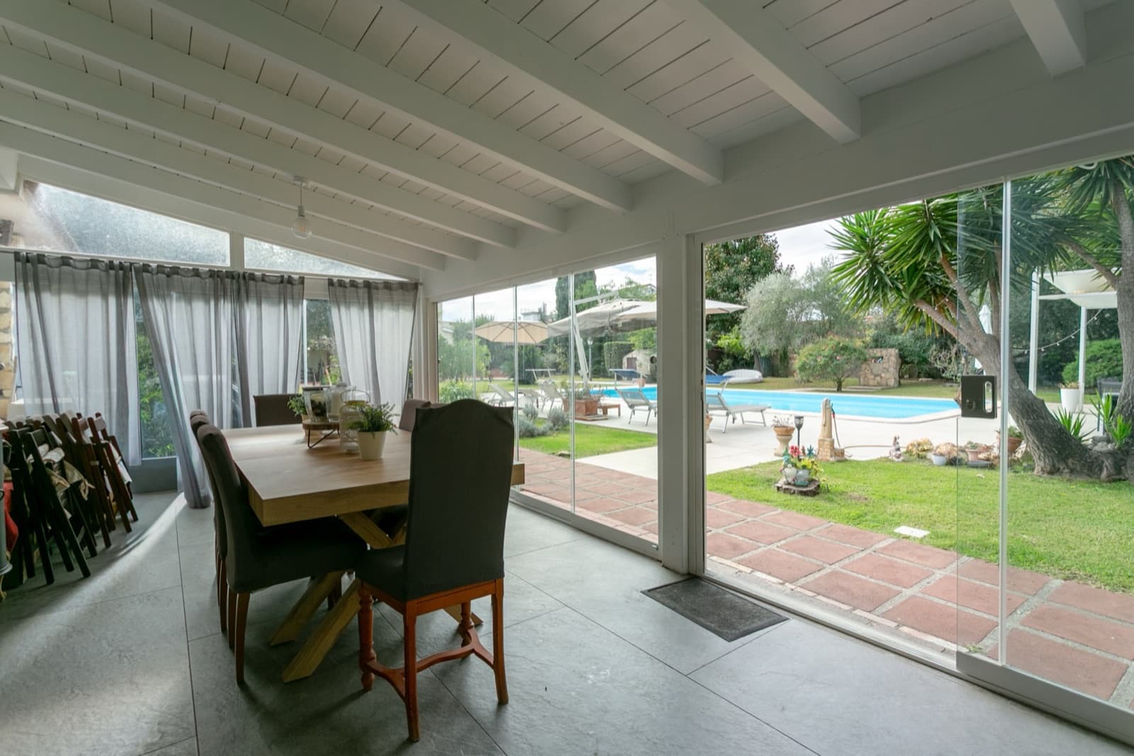 Villa con dependance, piscina e parco privato — Dependance 1
